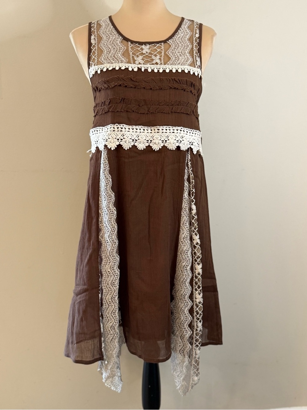 A’Reve sleeveless brown midi dress white floral lace trim SZ SM